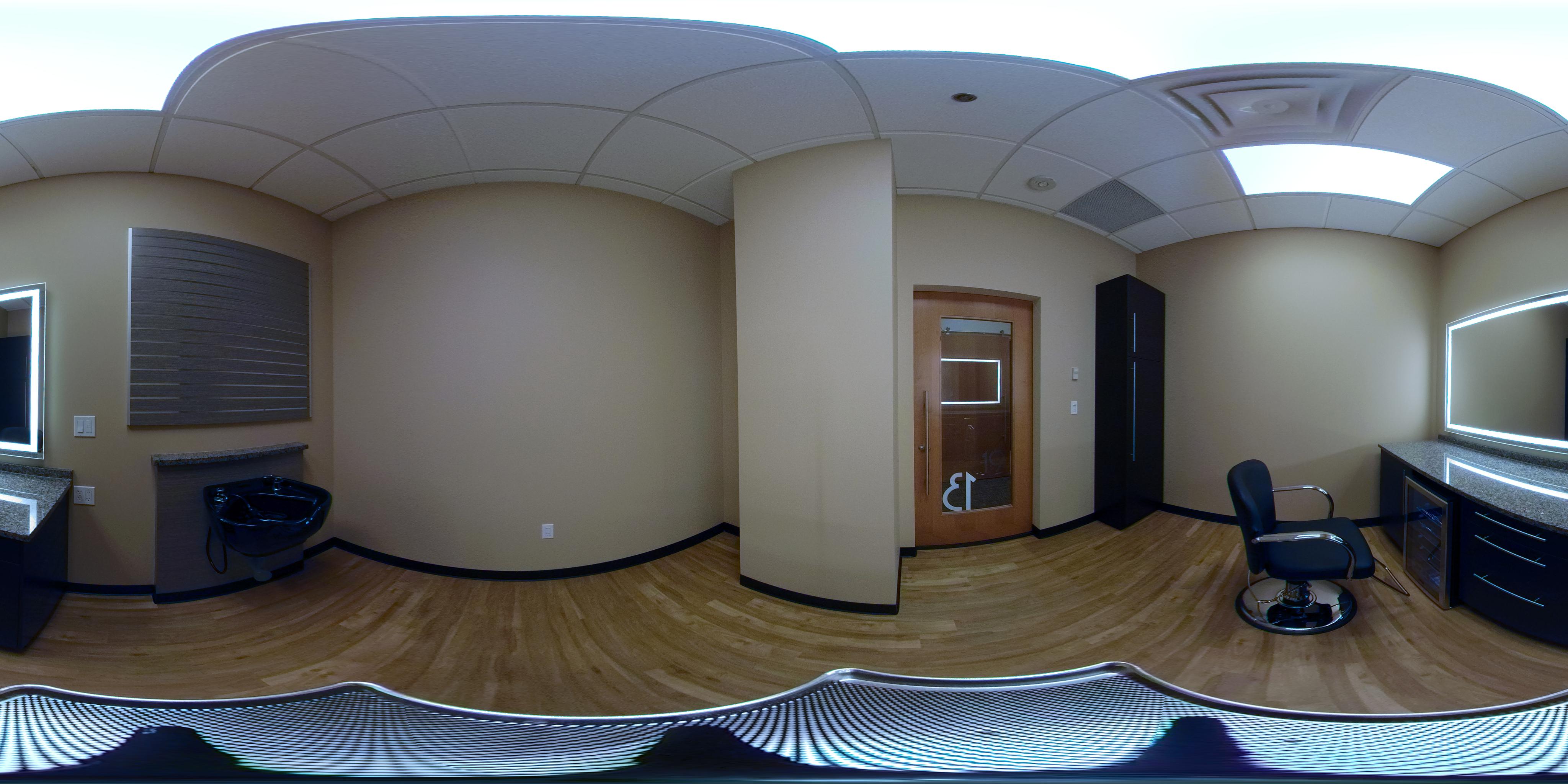 Mosaic Salon + Spa Studio 13 on Momento360