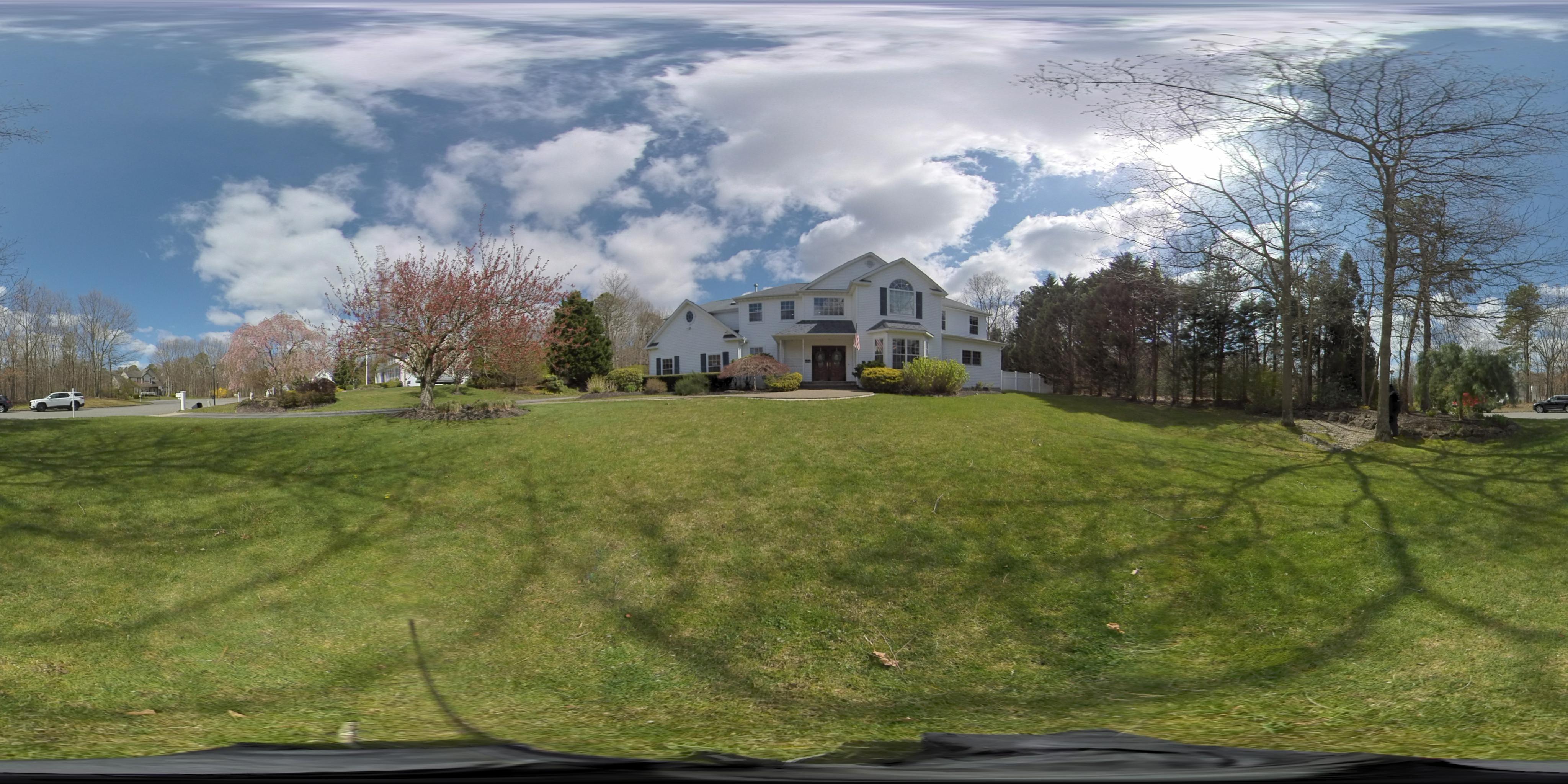 35 Hilltop Lane Manorville N.Y Realty Connect USA on Momento360