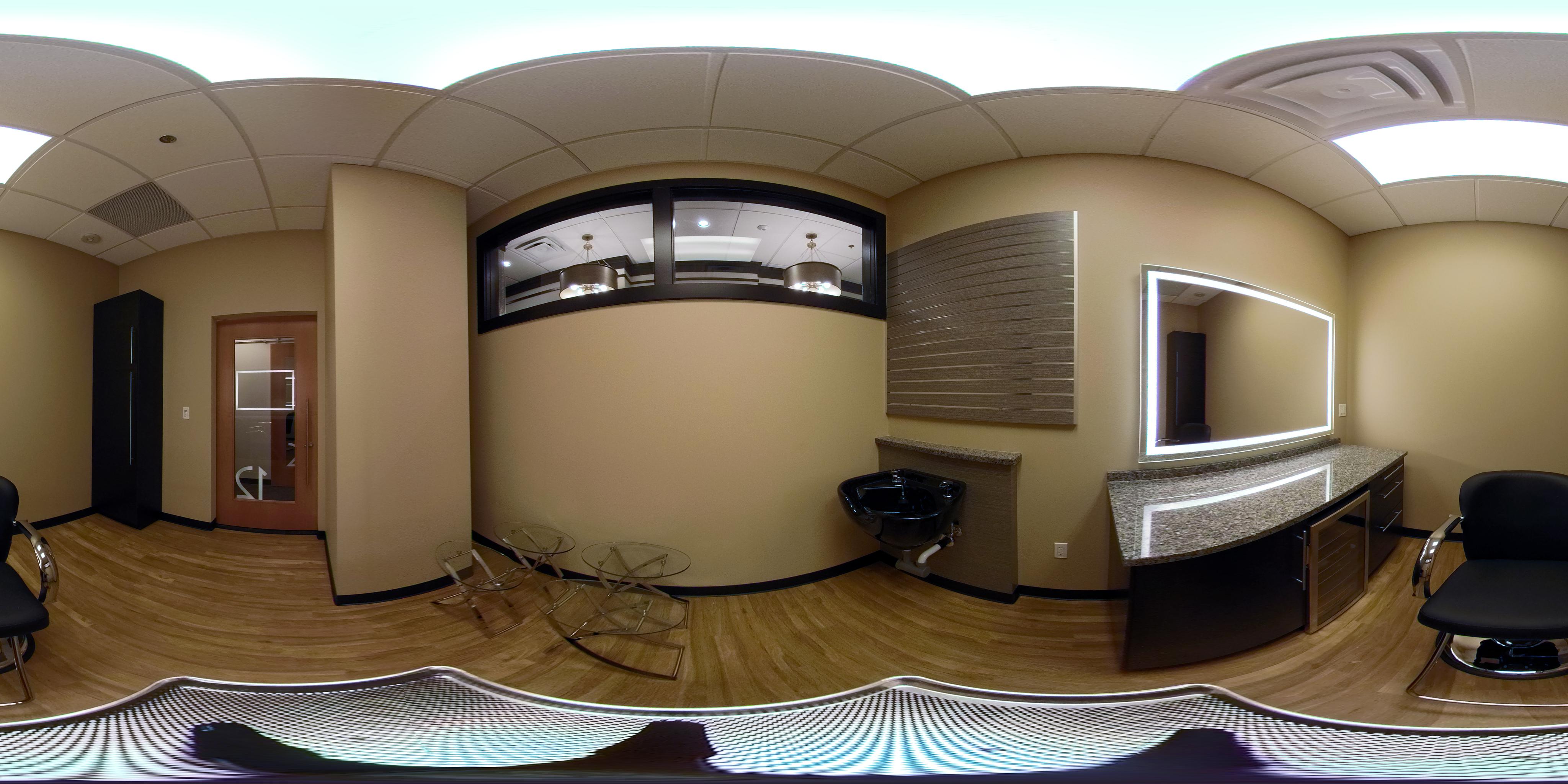 Mosaic Salon + Spa Studio 12 on Momento360