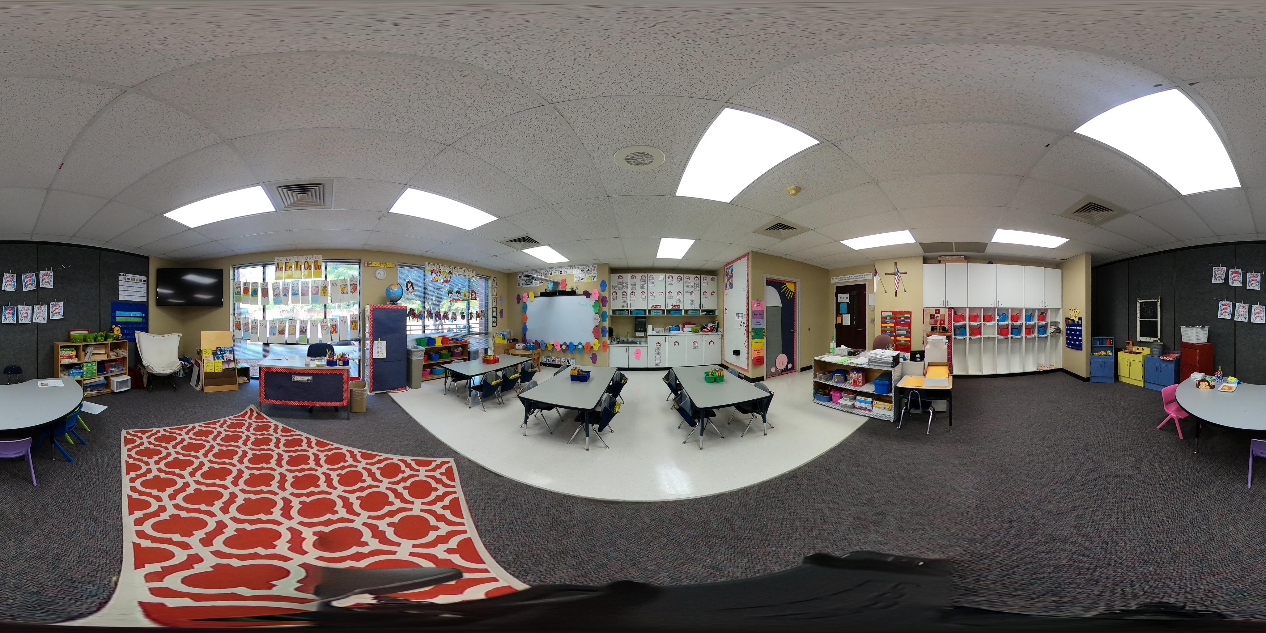 Hickory Grove Christian School Virtual Tour on Momento360