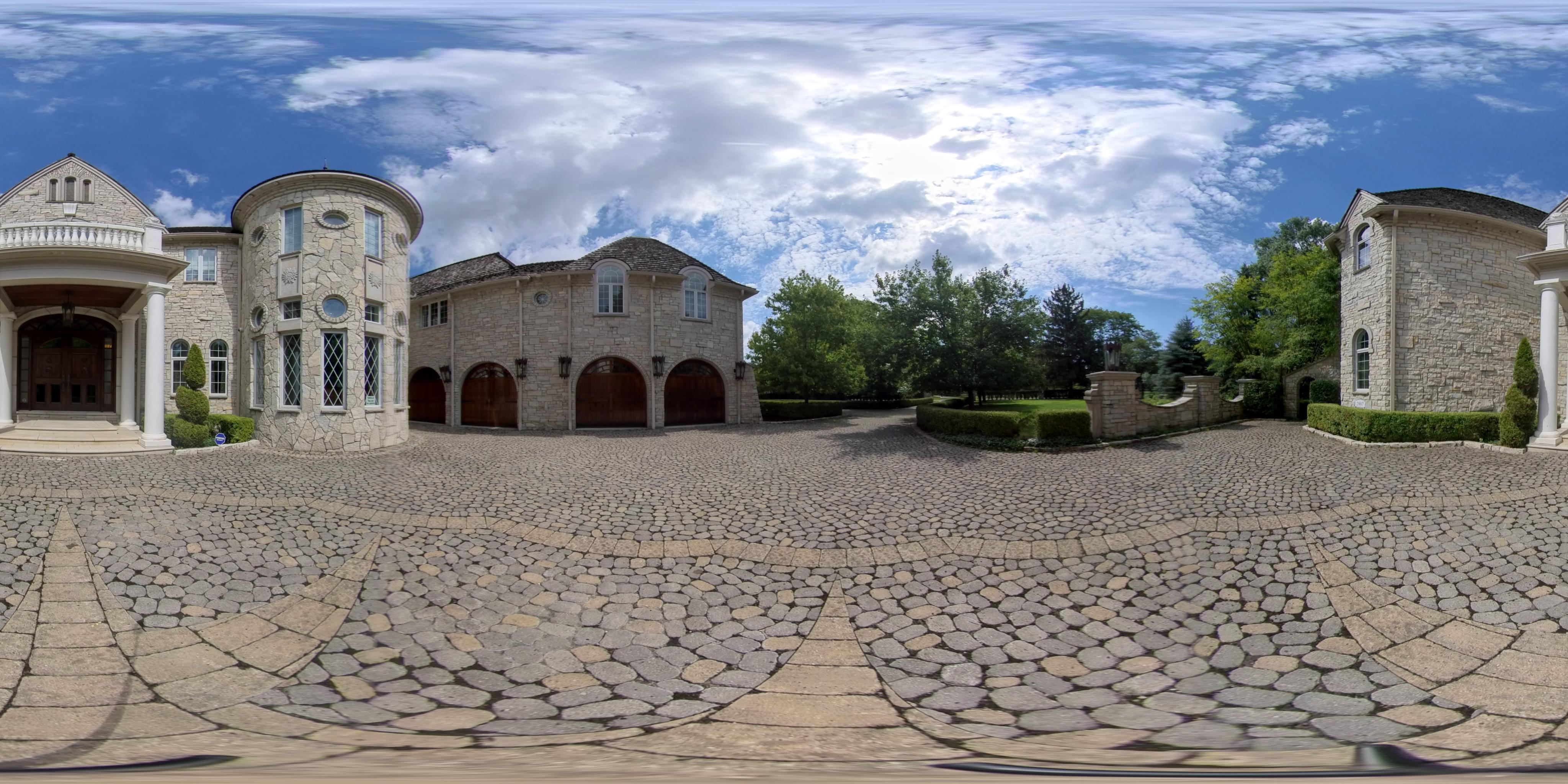 372 Riverside Drive, Rossford, OH 43460 on Momento360